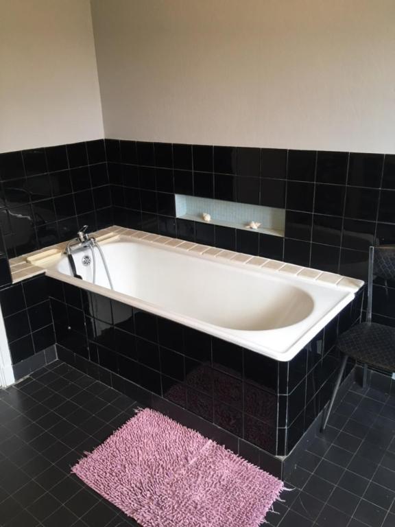 Maison Proche De Barfleur Accolee A Un Commerce Anneville-en-Saire Ngoại thất bức ảnh